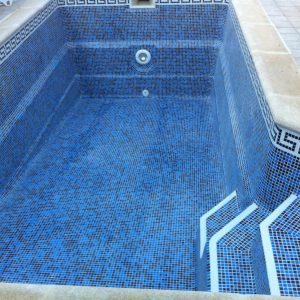 reparacion piscina poliester